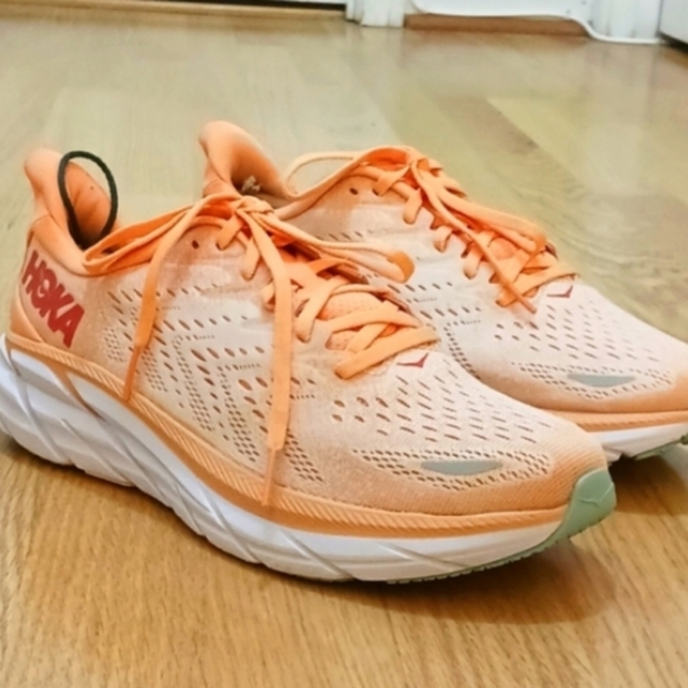 Hoka One One Clifton 8 Running/Medical Field Shoes Size 9.5 for Women